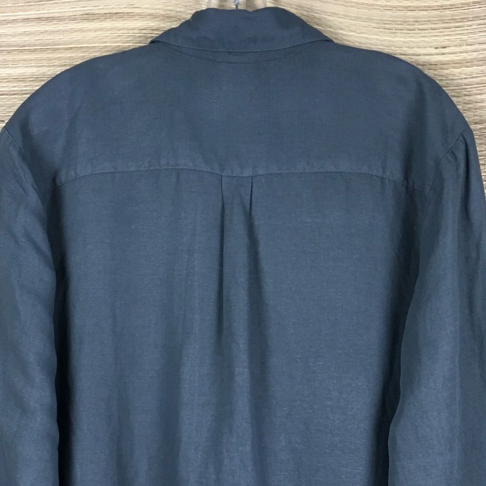 Eileen Fisher Organic Linen Classic Collar Shirt
Easy Fit, Long Length Size L - Picture 9 of 13